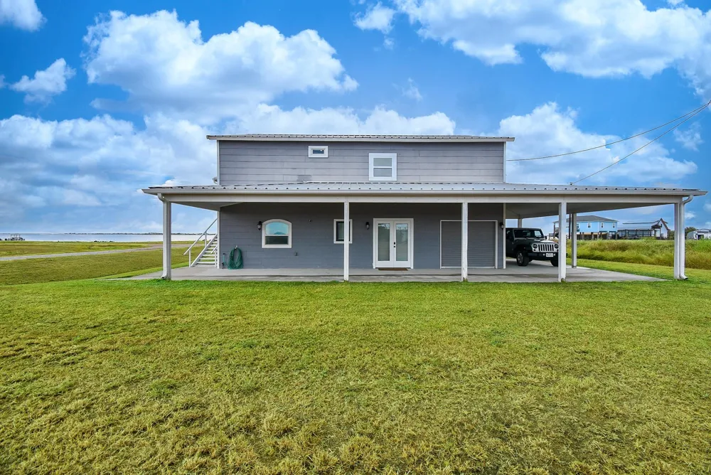 965 Porpoise Drive Palacios, TX 77465