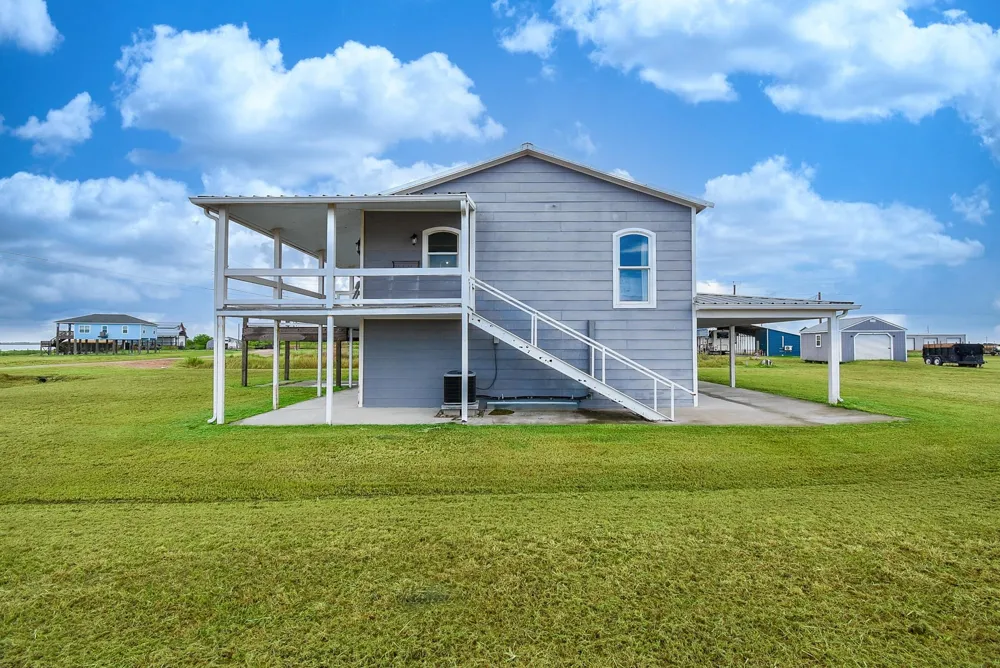 965 Porpoise Drive Palacios, TX 77465