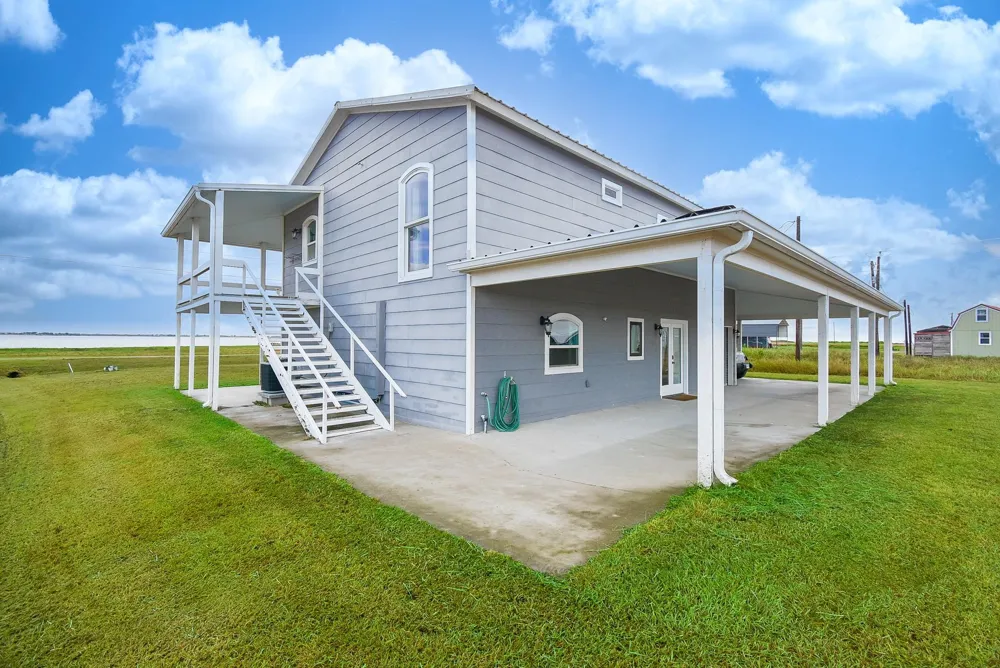 965 Porpoise Drive Palacios, TX 77465