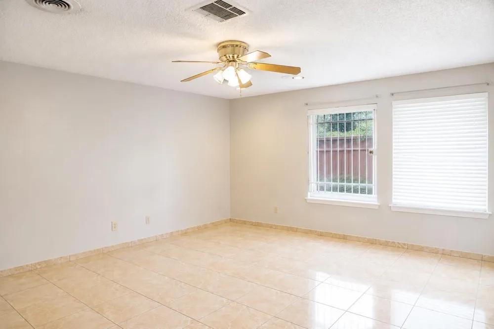 12714 Braewood Glen Lane Houston, TX 77072