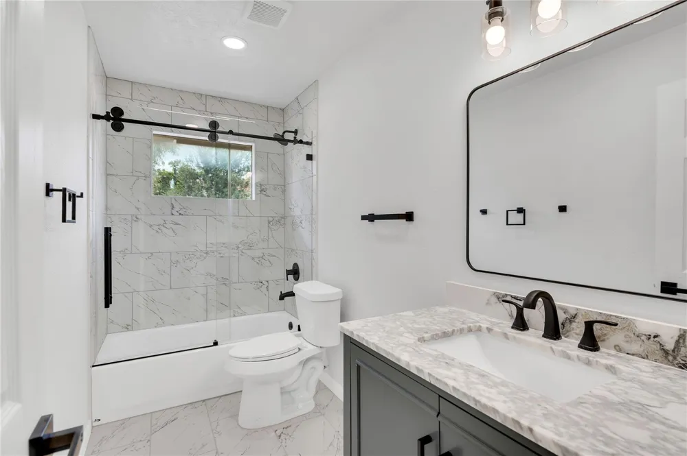 717 Yale Lane Deer Park, TX 77536