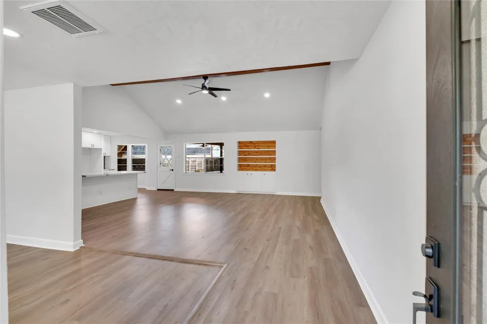 717 Yale Lane Deer Park, TX 77536
