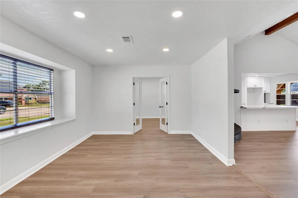 717 Yale Lane Deer Park, TX 77536