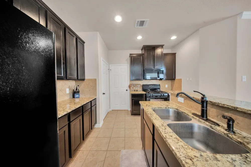16022 Sommerall Lake Lane Houston, TX 77084