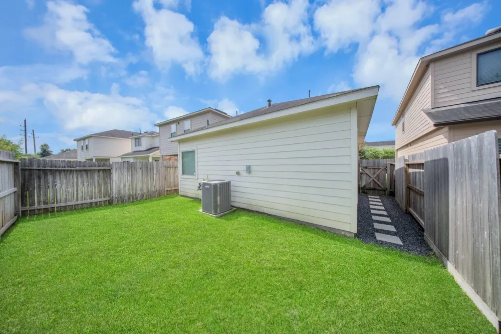 16022 Sommerall Lake Lane Houston, TX 77084