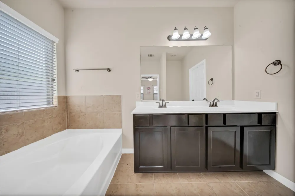 16022 Sommerall Lake Lane Houston, TX 77084