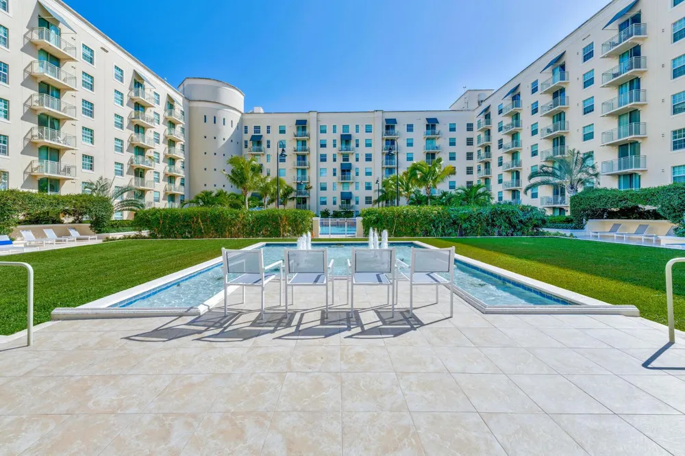 610 Clematis Street West Palm Beach, FL 33401