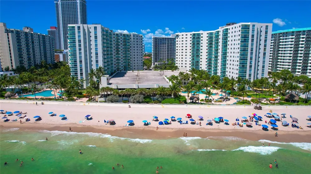 3801 S Ocean Dr #8T Hollywood, FL 33019