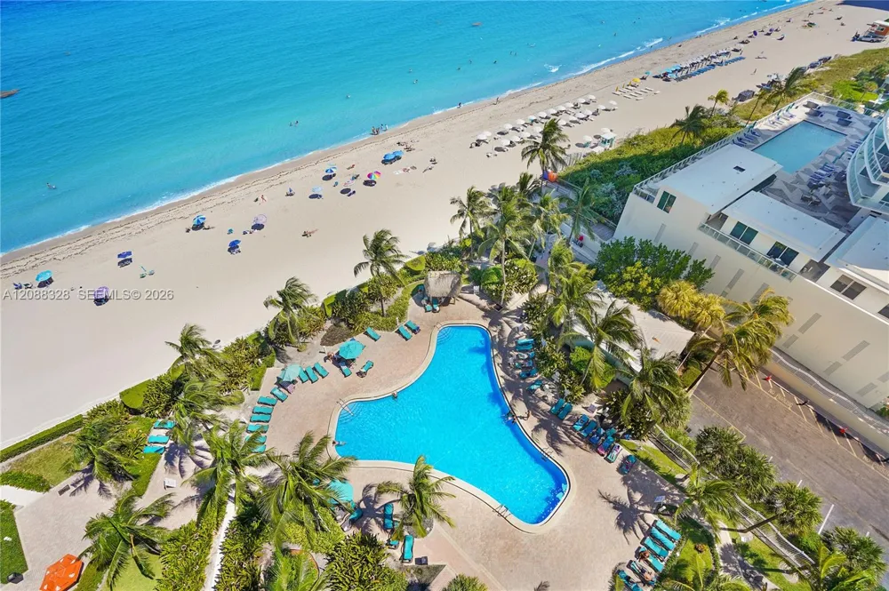 3801 S Ocean Dr #8T Hollywood, FL 33019