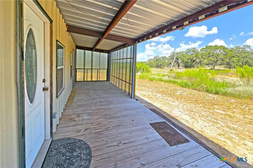 1501 Kothmann Drive Seguin, TX 78155