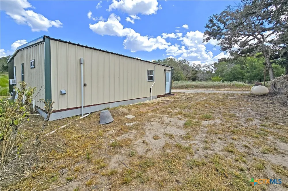 1501 Kothmann Drive Seguin, TX 78155