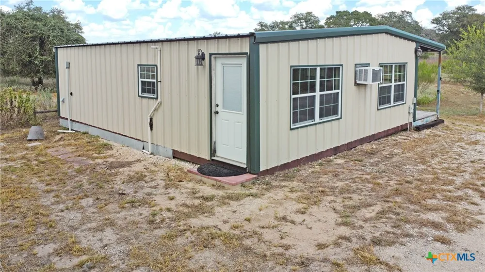 1501 Kothmann Drive Seguin, TX 78155