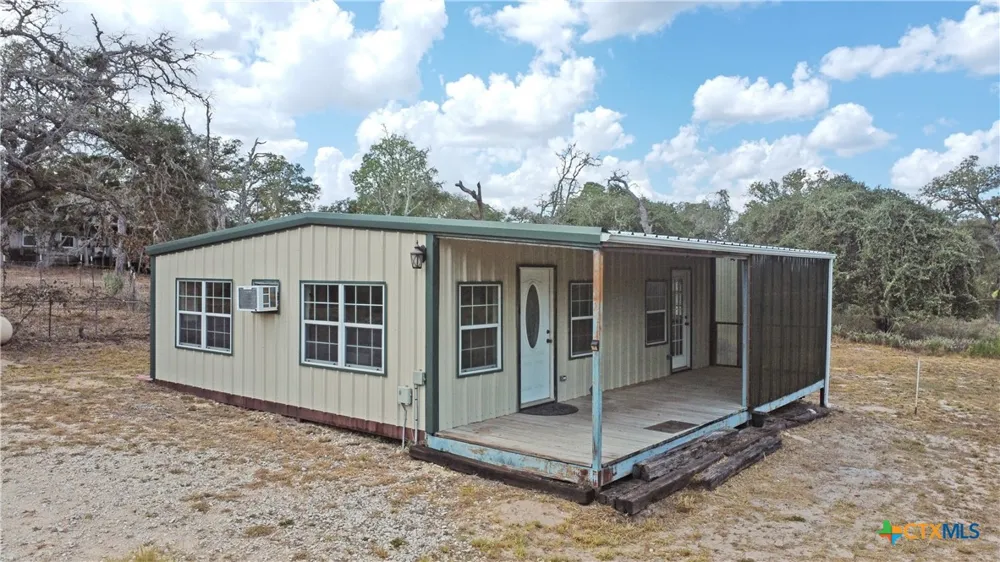 1501 Kothmann Drive Seguin, TX 78155