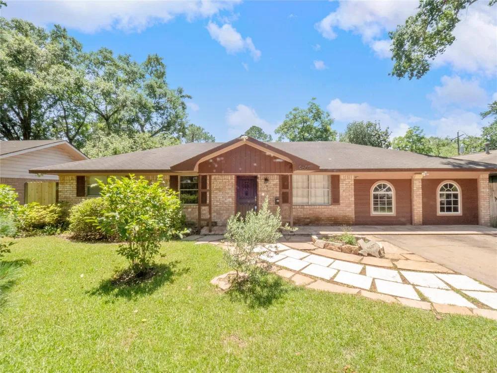 9607 Carousel Lane Houston, TX 77080