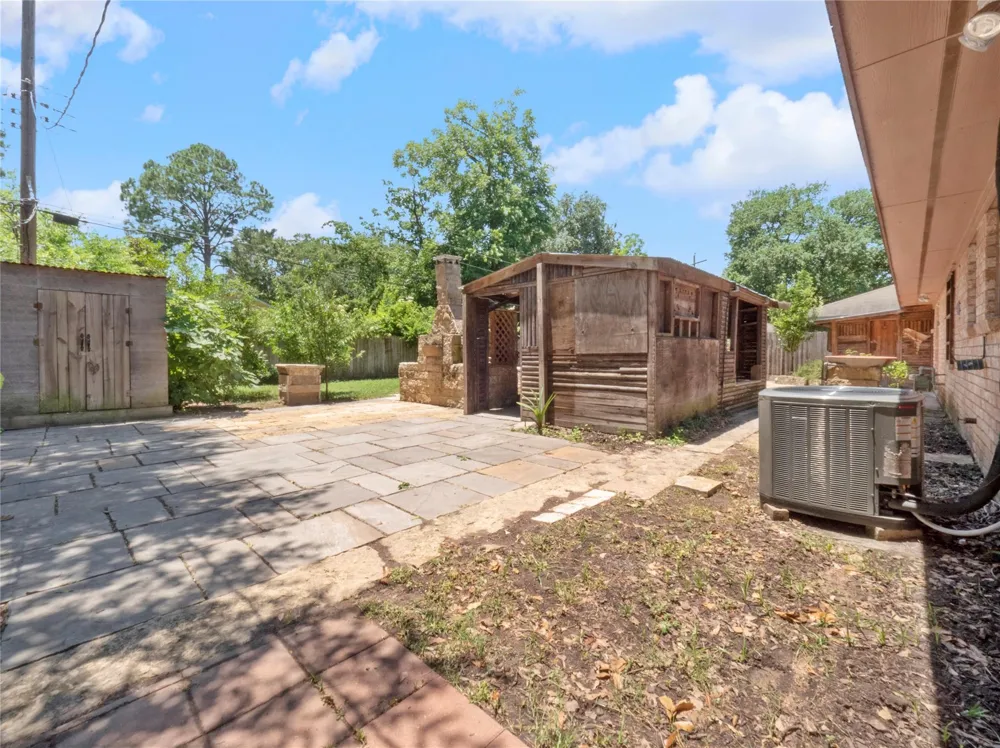 9607 Carousel Lane Houston, TX 77080
