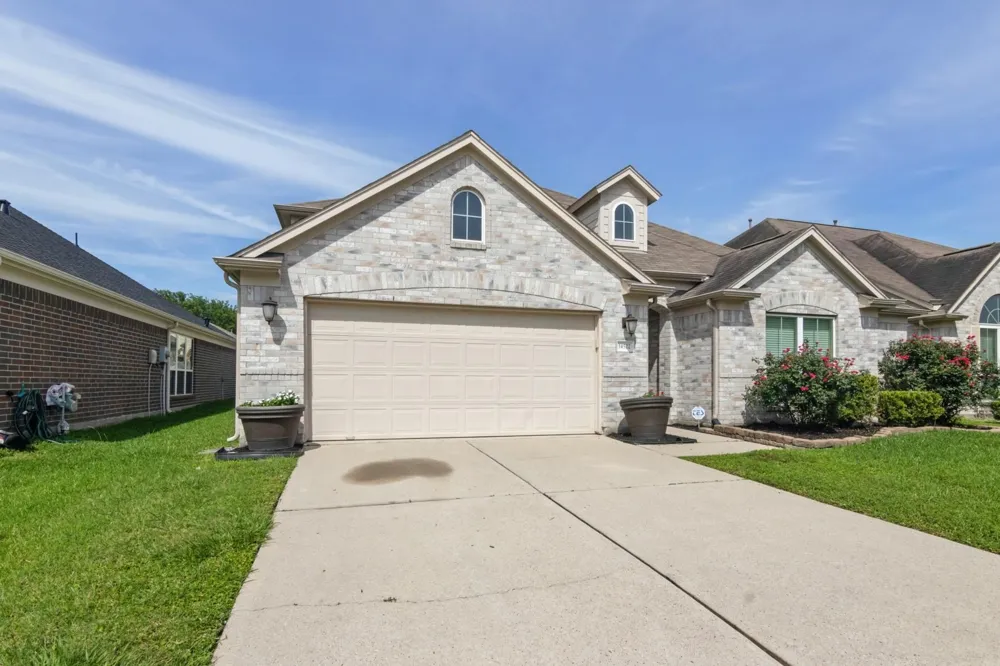 14522 Round Mountain Drive Houston, TX 77090