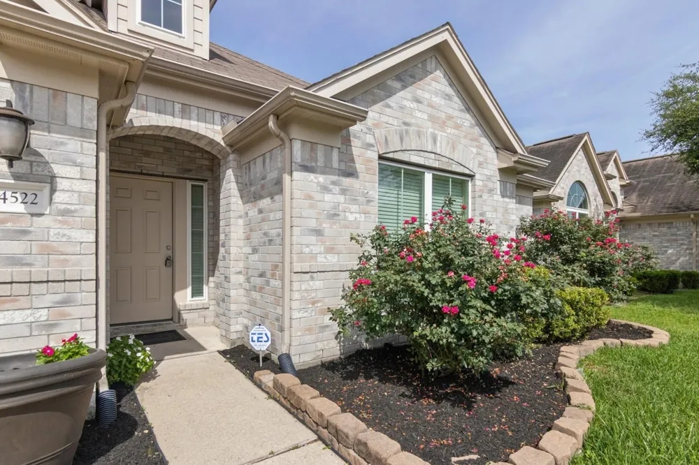 14522 Round Mountain Drive Houston, TX 77090