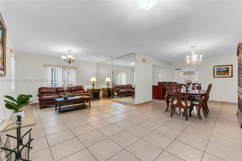 13761 SW 21st Ter Miami, FL 33175