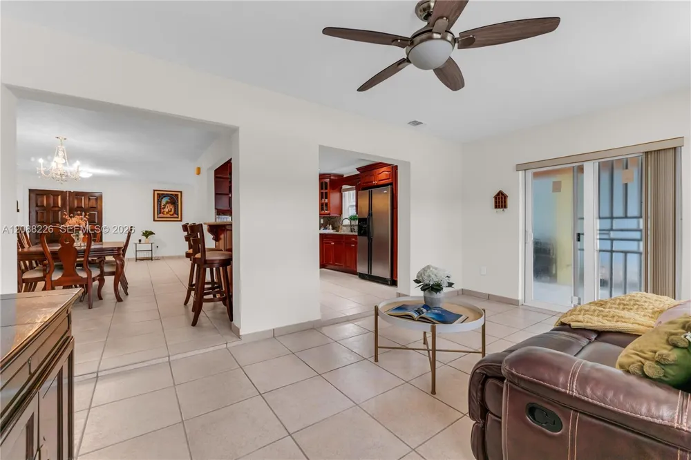 13761 SW 21st Ter Miami, FL 33175