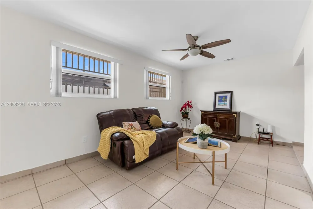 13761 SW 21st Ter Miami, FL 33175
