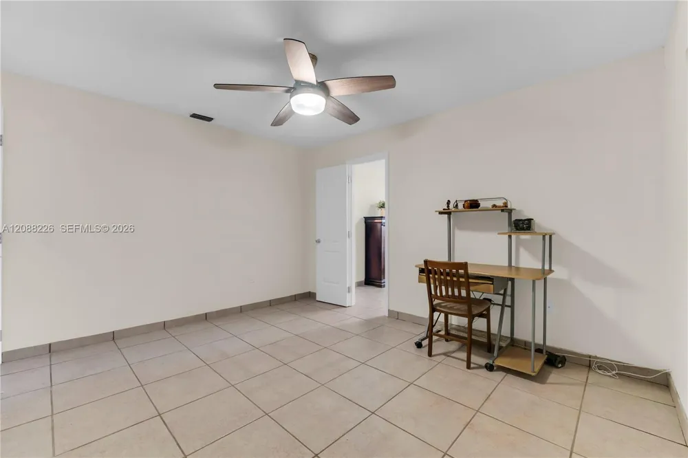 13761 SW 21st Ter Miami, FL 33175