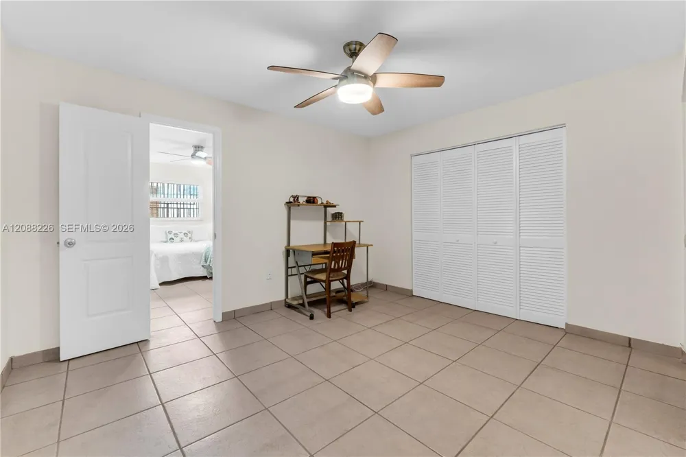 13761 SW 21st Ter Miami, FL 33175