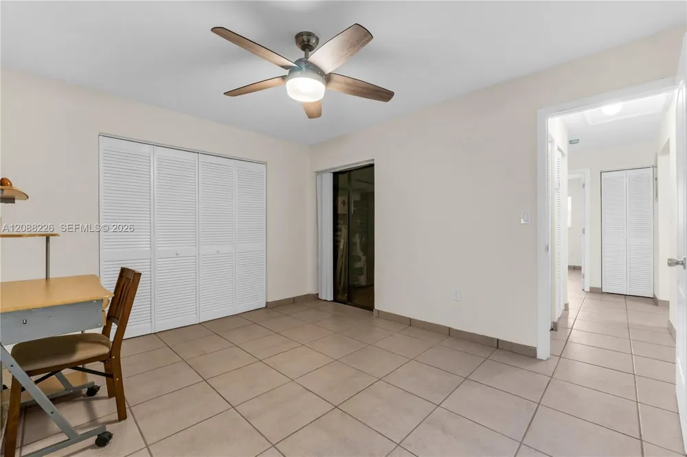 13761 SW 21st Ter Miami, FL 33175