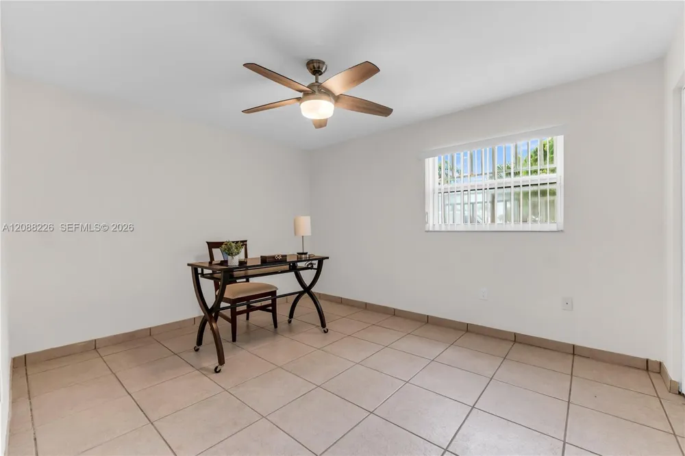 13761 SW 21st Ter Miami, FL 33175
