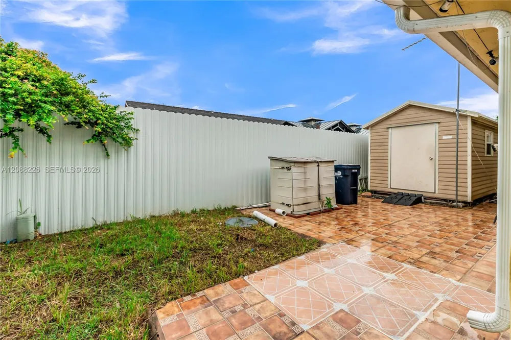 13761 SW 21st Ter Miami, FL 33175