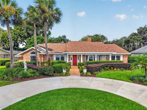 3081 LAKESHORE DRIVE