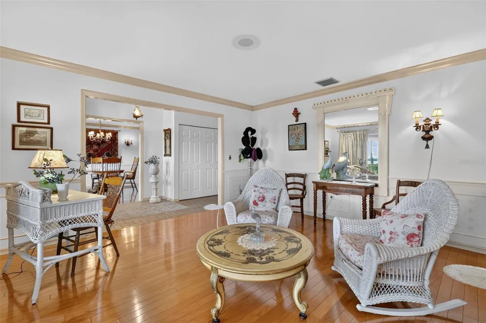 3081 LAKESHORE DRIVE Mount Dora, FL 32757