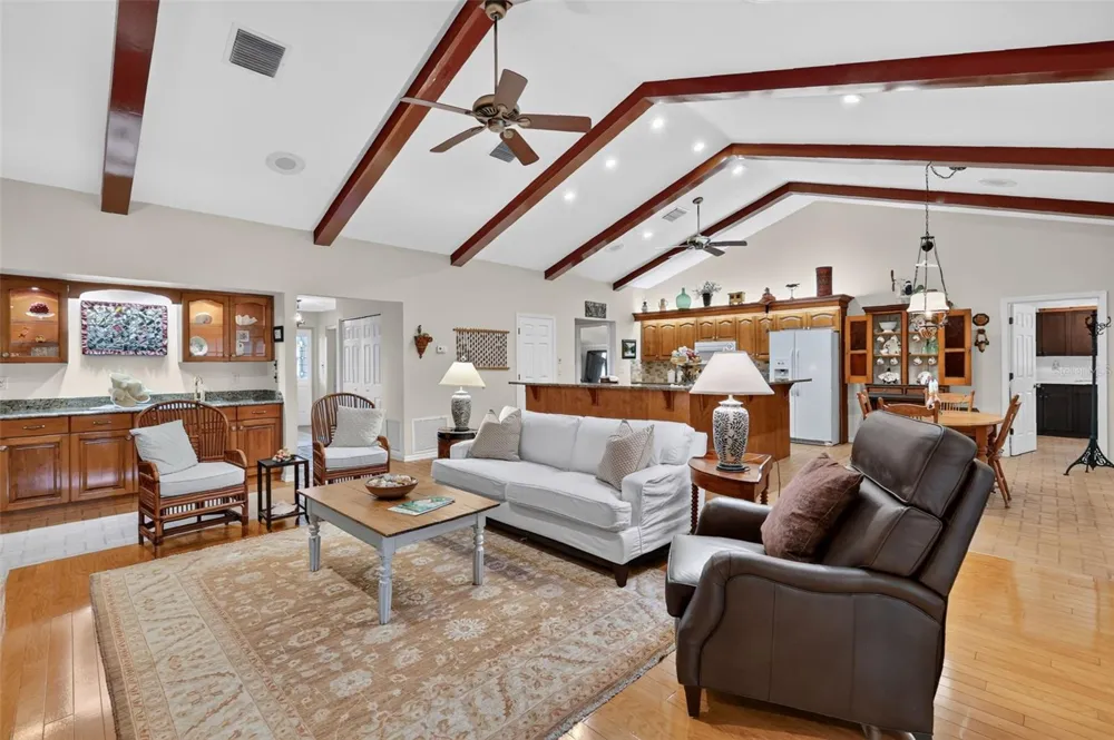 3081 LAKESHORE DRIVE Mount Dora, FL 32757