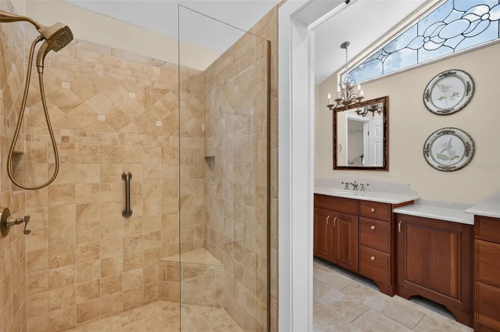 3081 LAKESHORE DRIVE Mount Dora, FL 32757