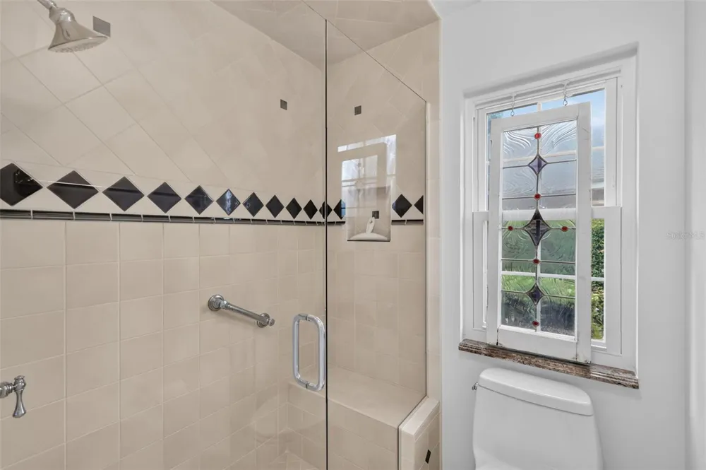 3081 LAKESHORE DRIVE Mount Dora, FL 32757