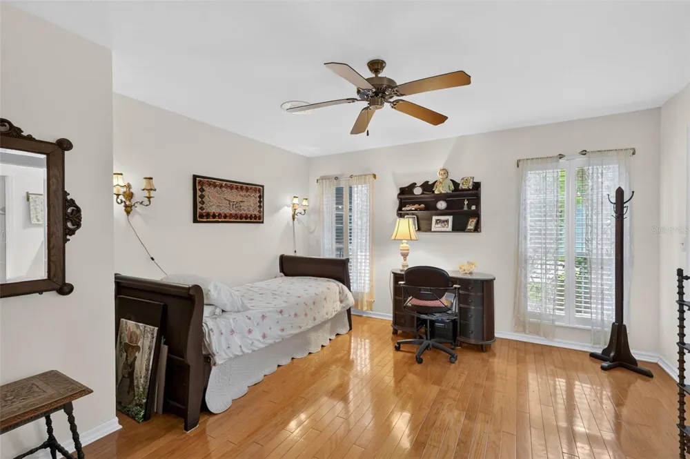 3081 LAKESHORE DRIVE Mount Dora, FL 32757