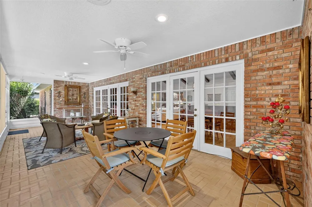 3081 LAKESHORE DRIVE Mount Dora, FL 32757