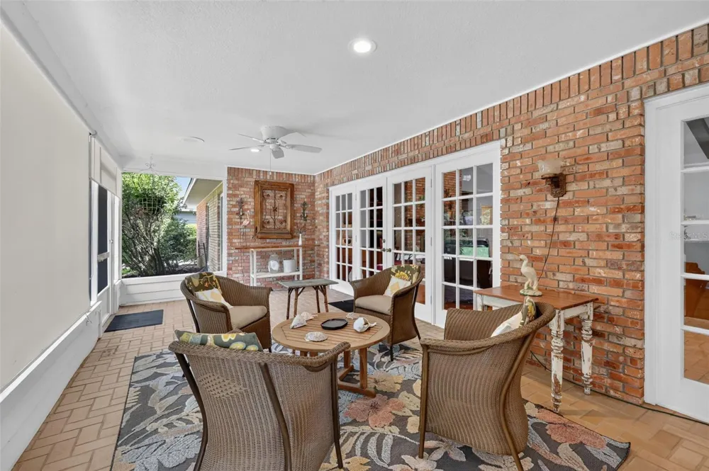 3081 LAKESHORE DRIVE Mount Dora, FL 32757