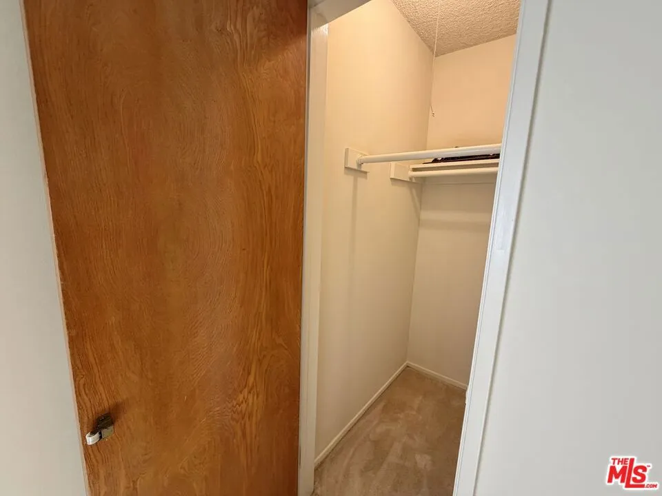 1261 Granville Avenue #6 Los Angeles, CA 90025