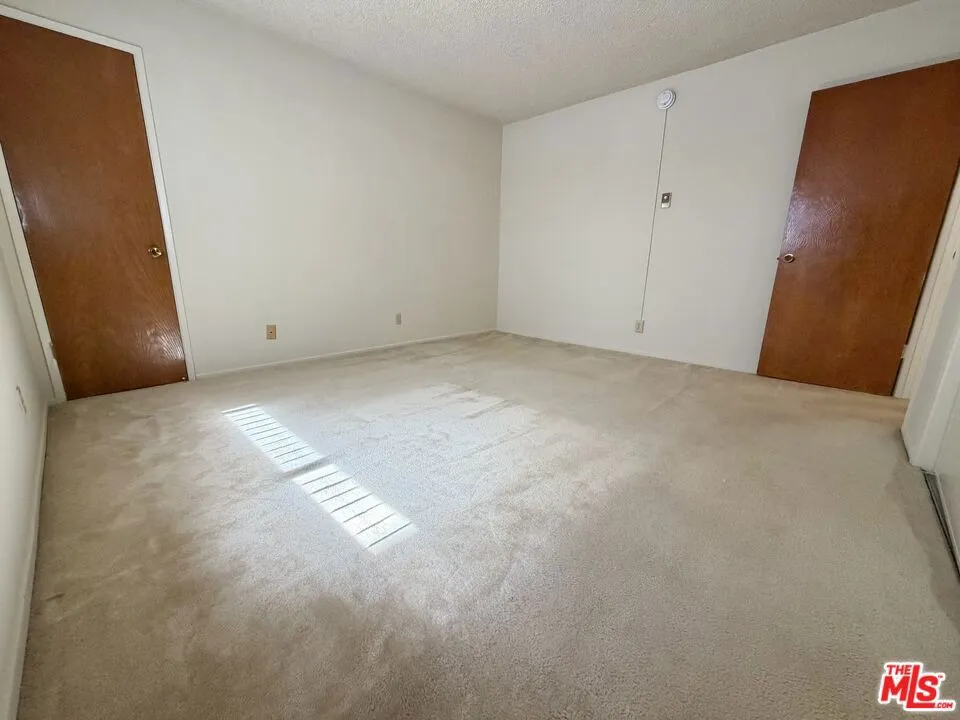 1261 Granville Avenue #6 Los Angeles, CA 90025