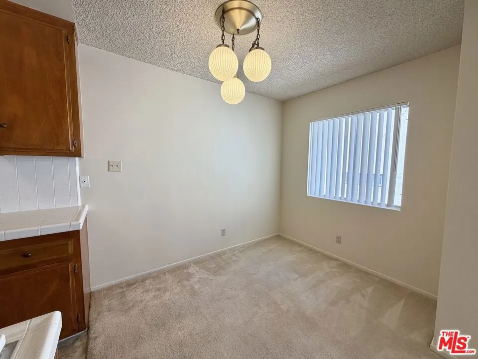 1261 Granville Avenue #6 Los Angeles, CA 90025