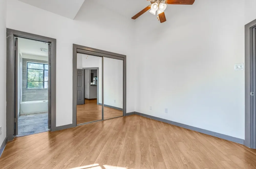 4800 W Lovers Lane #315 Dallas, TX 75209