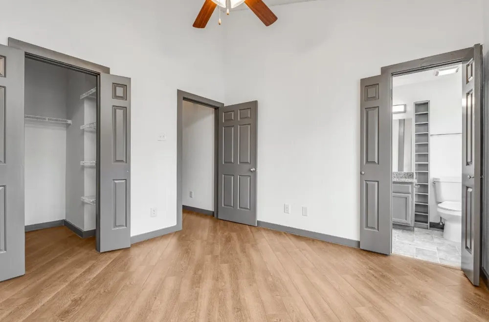 4800 W Lovers Lane #315 Dallas, TX 75209