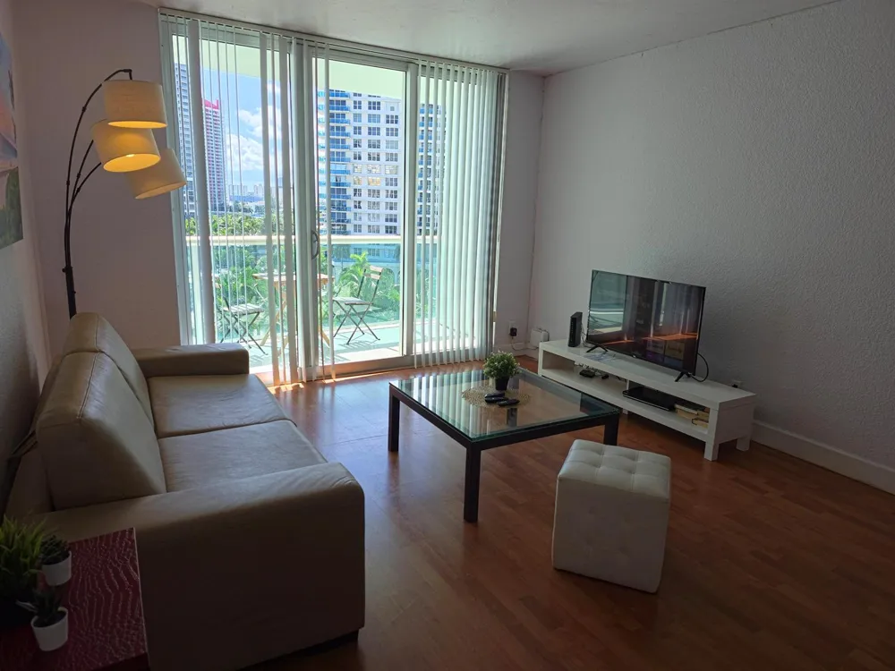 3801 S Ocean Drive #8T Hollywood, FL 33019