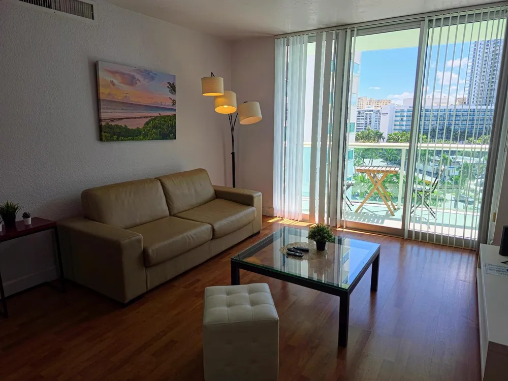 3801 S Ocean Drive #8T Hollywood, FL 33019