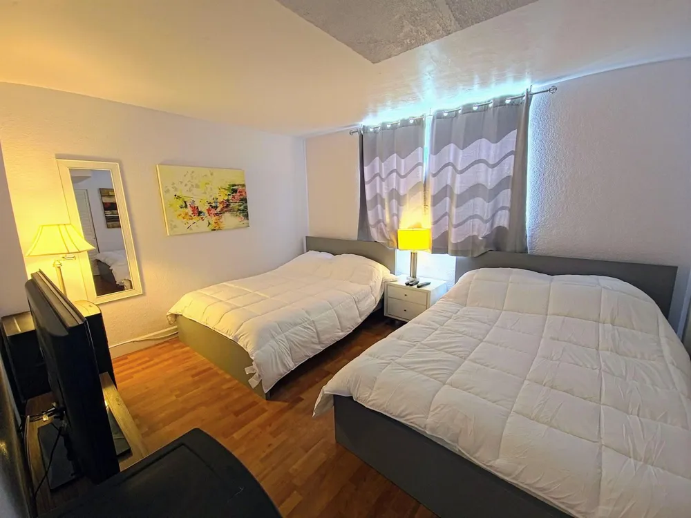 3801 S Ocean Drive #8T Hollywood, FL 33019