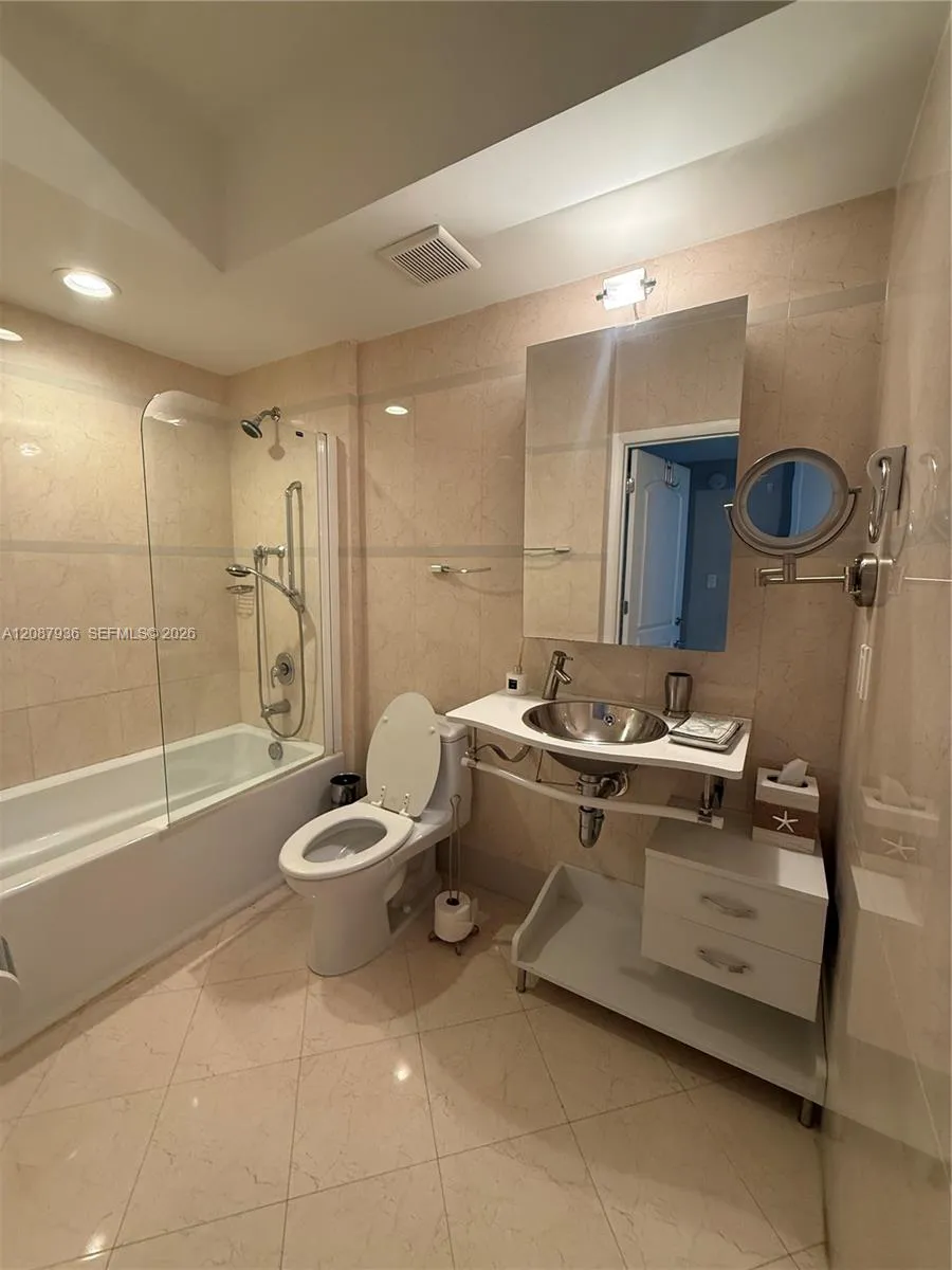 110 Washington Ave #2614 Miami Beach, FL 33139