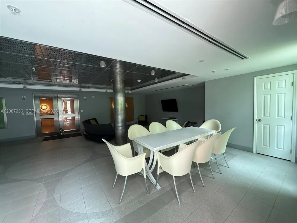 110 Washington Ave #2614 Miami Beach, FL 33139