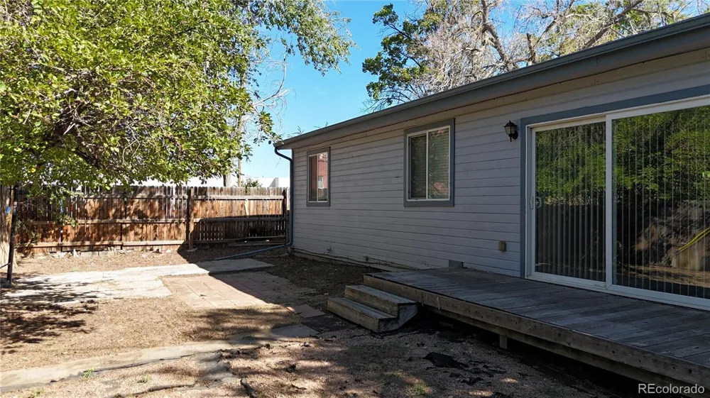 11959 E 7th Avenue Aurora, CO 80010
