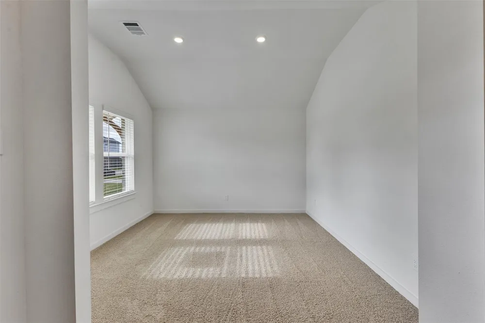 3206 Emerald Hills Drive Angleton, TX 77515