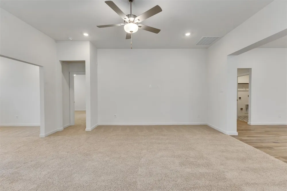 3206 Emerald Hills Drive Angleton, TX 77515
